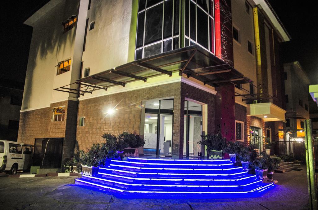 Hotel Rosebud Абуджа Экстерьер фото