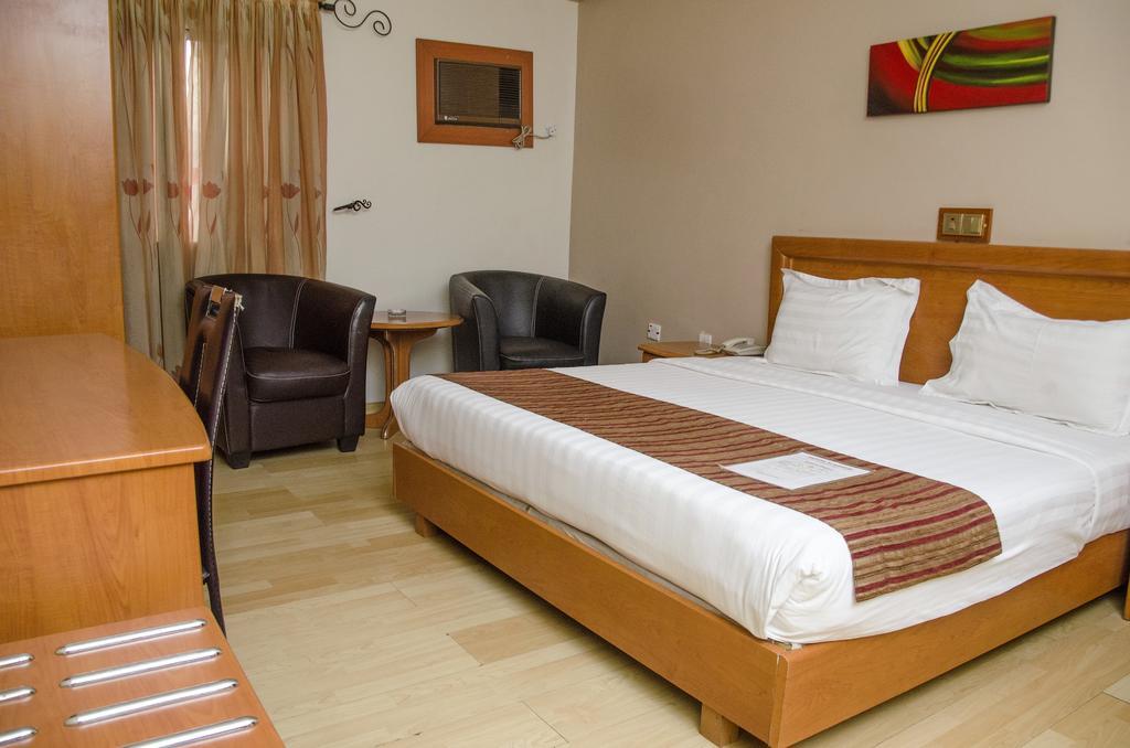 Hotel Rosebud Абуджа Экстерьер фото