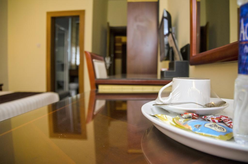 Hotel Rosebud Абуджа Экстерьер фото